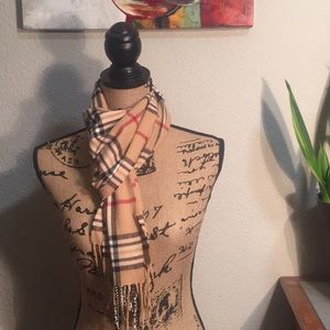 NWOT! Plaid scarf